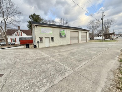 Kentucky River Commercial For Sale in Irvine Kentucky