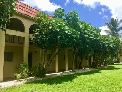 FOR SALE-Second floor condo 2 bedroom 1 bath. AC and Water - photo 2