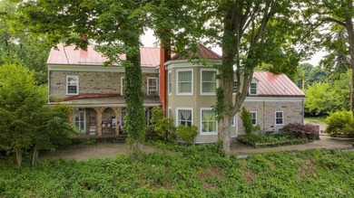 Some houses hold history. This one is history. Built circa 1773 - photo 4