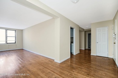 Completely renovated 2 bedroom condo, located in the Heart of - photo 7