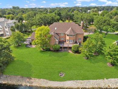 This TURN KEY LUXURY home in the desirable Meadow Lakes - photo 3