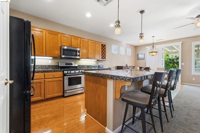 Welcome to easy, resort-style living in this beautifully - photo 12