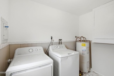 Welcome home to this beautifully updated 2-bedroom home - photo 12