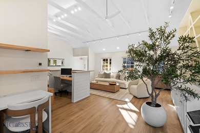 This beautifully renovated 3,370 SF building, updated in 2021 - photo 17