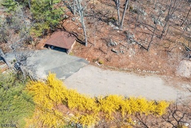 Escape to this idyllic lake front home offering breathtaking - photo 18