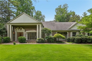 Arrive to a statement - a dramatic columned portico with a - photo 1