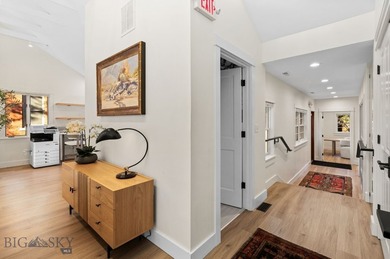 This beautifully renovated 3,370 SF building, updated in 2021 - photo 23
