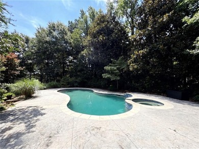 Arrive to a statement - a dramatic columned portico with a - photo 5
