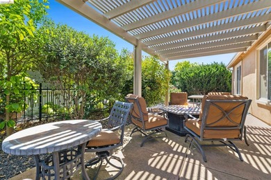 Welcome to easy, resort-style living in this beautifully - photo 31