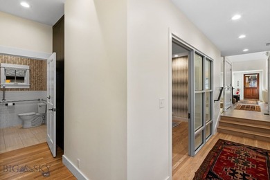 This beautifully renovated 3,370 SF building, updated in 2021 - photo 33