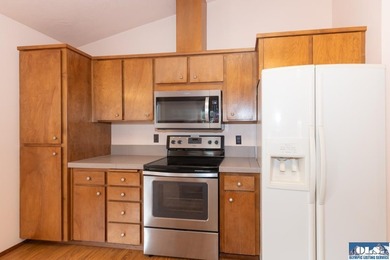 This 3 bed, 3 bath beautifully maintained home has it all! Close - photo 9