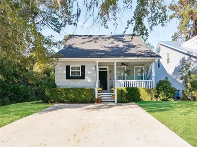 Back on the market through no fault of the sellers. Buyer had a - photo 1