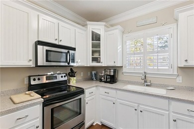 Back on the market through no fault of the sellers. Buyer had a - photo 9