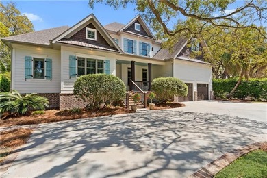 Welcome to 306 Broadway, an exceptional Southend retreat ideally - photo 4