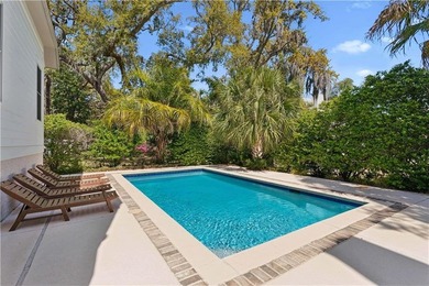 Welcome to 306 Broadway, an exceptional Southend retreat ideally - photo 5