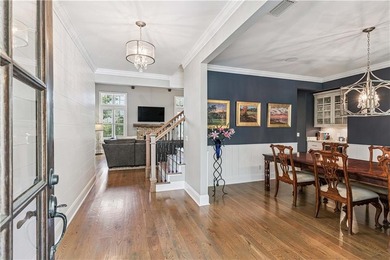 Welcome to 306 Broadway, an exceptional Southend retreat ideally - photo 7