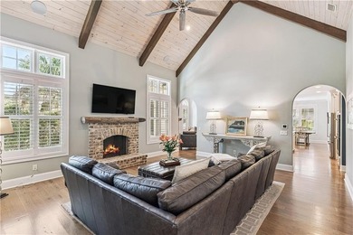 Welcome to 306 Broadway, an exceptional Southend retreat ideally - photo 10