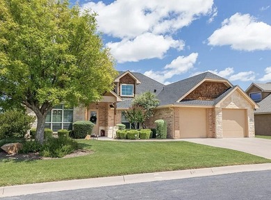 Step into a pristine, sparkling home that says *welcome* with - photo 2