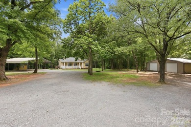 Welcome to the lifestyle you have been dreaming about! Nestled - photo 3