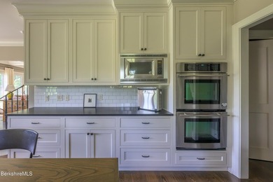 EXPANDED CONTEMPORARY CAPE Appointed with elegant detail - photo 12