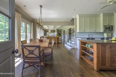 EXPANDED CONTEMPORARY CAPE Appointed with elegant detail - photo 15