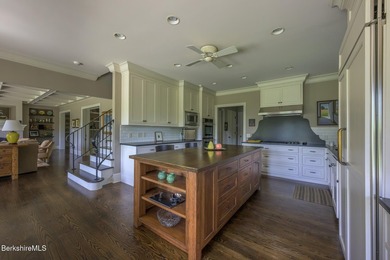 EXPANDED CONTEMPORARY CAPE Appointed with elegant detail - photo 16