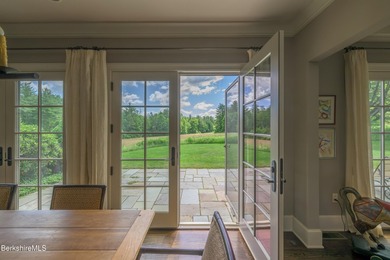 EXPANDED CONTEMPORARY CAPE Appointed with elegant detail - photo 18