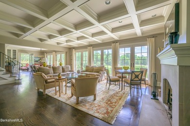 EXPANDED CONTEMPORARY CAPE Appointed with elegant detail - photo 21