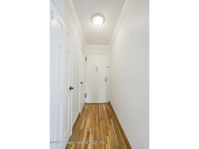 Spacious 3 bedroom, 2 bath, sun filled gorgeous, updated condo - photo 5