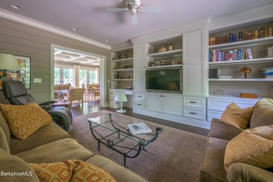 EXPANDED CONTEMPORARY CAPE Appointed with elegant detail - photo 26