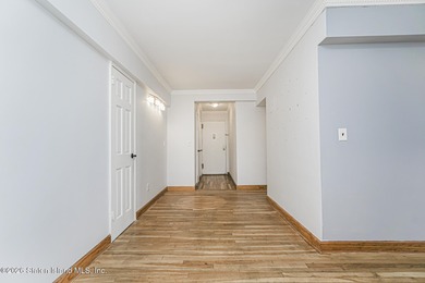 Spacious 3 bedroom, 2 bath, sun filled gorgeous, updated condo - photo 6