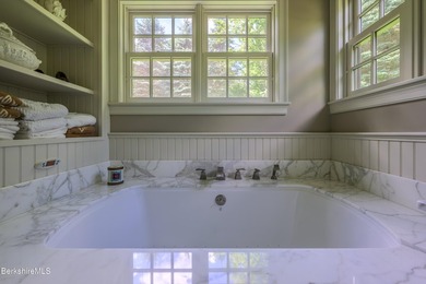 EXPANDED CONTEMPORARY CAPE Appointed with elegant detail - photo 35