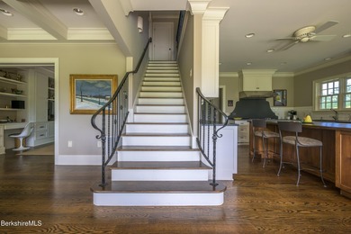EXPANDED CONTEMPORARY CAPE Appointed with elegant detail - photo 37
