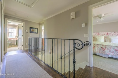 EXPANDED CONTEMPORARY CAPE Appointed with elegant detail - photo 43