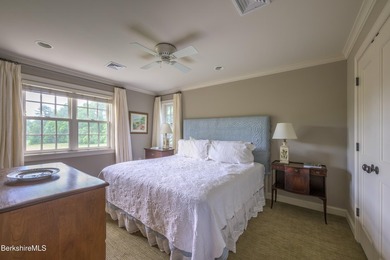 EXPANDED CONTEMPORARY CAPE Appointed with elegant detail - photo 45