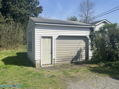 Additional listing photo 4
