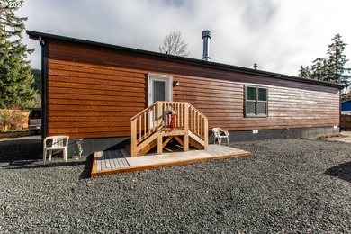 Dorena Reservoir Home For Sale in Dorena Oregon