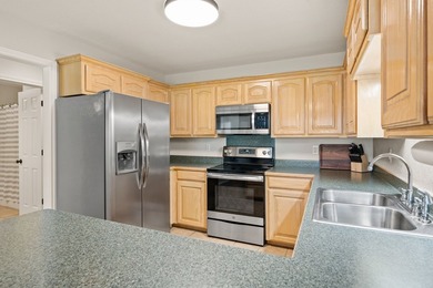 Well maintained single story home in the lake community of - photo 8
