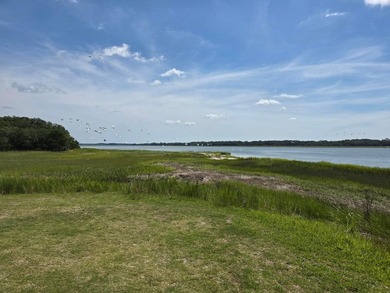 Here is the lot you have been waiting for! Build your dream home - photo 10