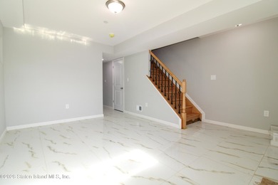 Stunning semi-attached new construction home! This beautifully - photo 11