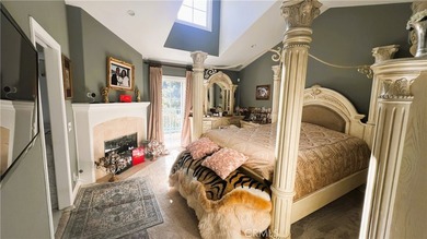 Enjoy sophisticated coastal living in this light-filled Newport - photo 13