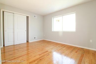 Stunning semi-attached new construction home! This beautifully - photo 15