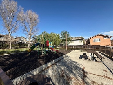 Welcome to 25323 Bayside, a two-level townhome nestled in the - photo 21