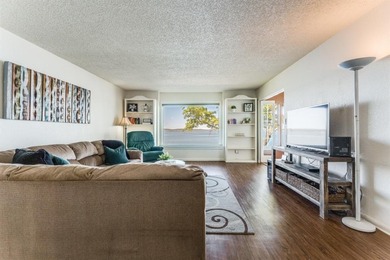 Lake Condo For Sale in Runaway Bay, Texas