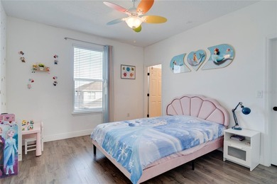 One or more photo(s) has been virtually staged. This modern - photo 22
