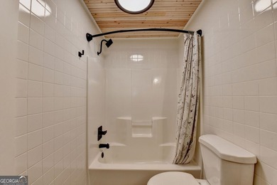 Your private lakeside retreat awaits. Set on spacious acreage in - photo 36