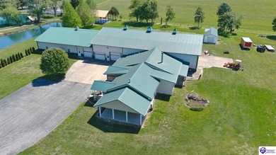 Extraordinary opportunity to own a truly one-of-a-kind 34-acre - photo 9