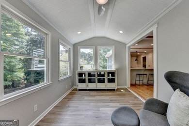 Your private lakeside retreat awaits. Set on spacious acreage in - photo 40