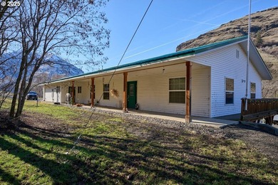 (private lake, pond, creek) Home For Sale in Imnaha Oregon