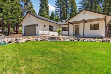 Nestled on a peaceful .42-acre corner parcel in beautiful Lake - photo 1